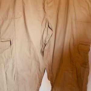 Kiwi Fresh Women’s Capri Pants – Size 16